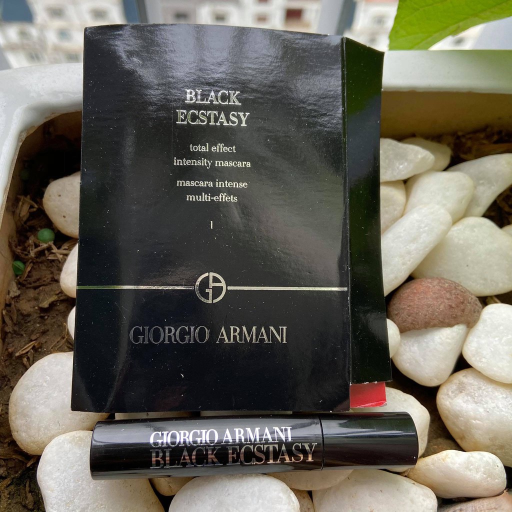 [Quà tặng] Mascara dài cong mi Giorgio Armani Black Ecstasy