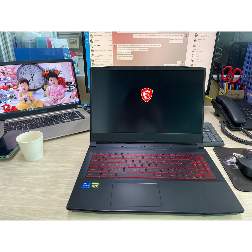 Laptop MSI Katana Gaming GF66 11UC i7 11800H/8GB/512GB/4GB RTX3050/144Hz