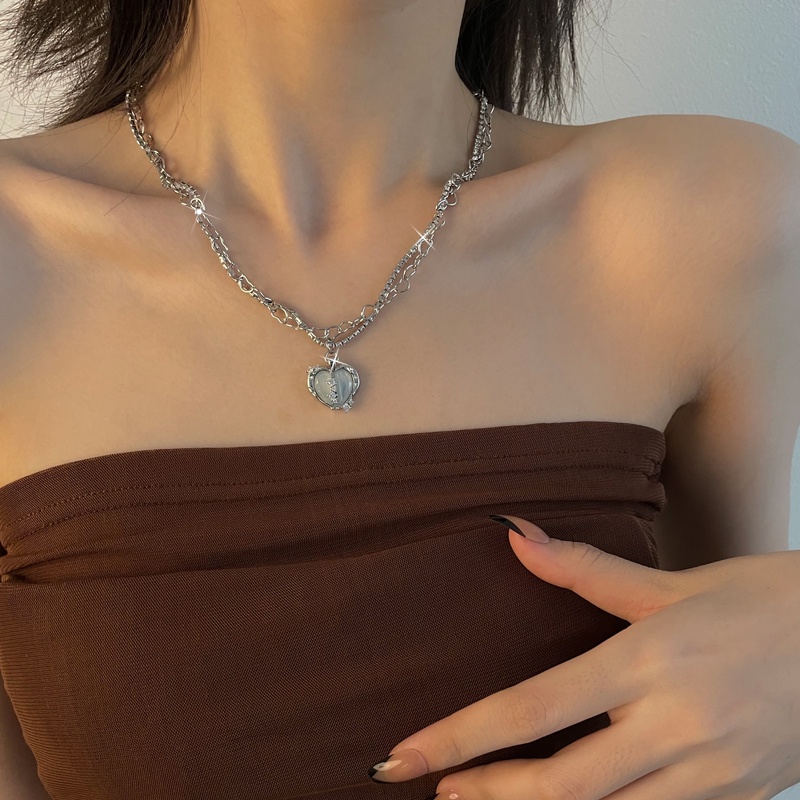 Vòng cổ Hình Trái Tim Đầy Đủ Phụ Kiện Thiết Kế Cảm Giác Nhiều Lớp Ánh Sáng retro Sang Trọng Cá Tính