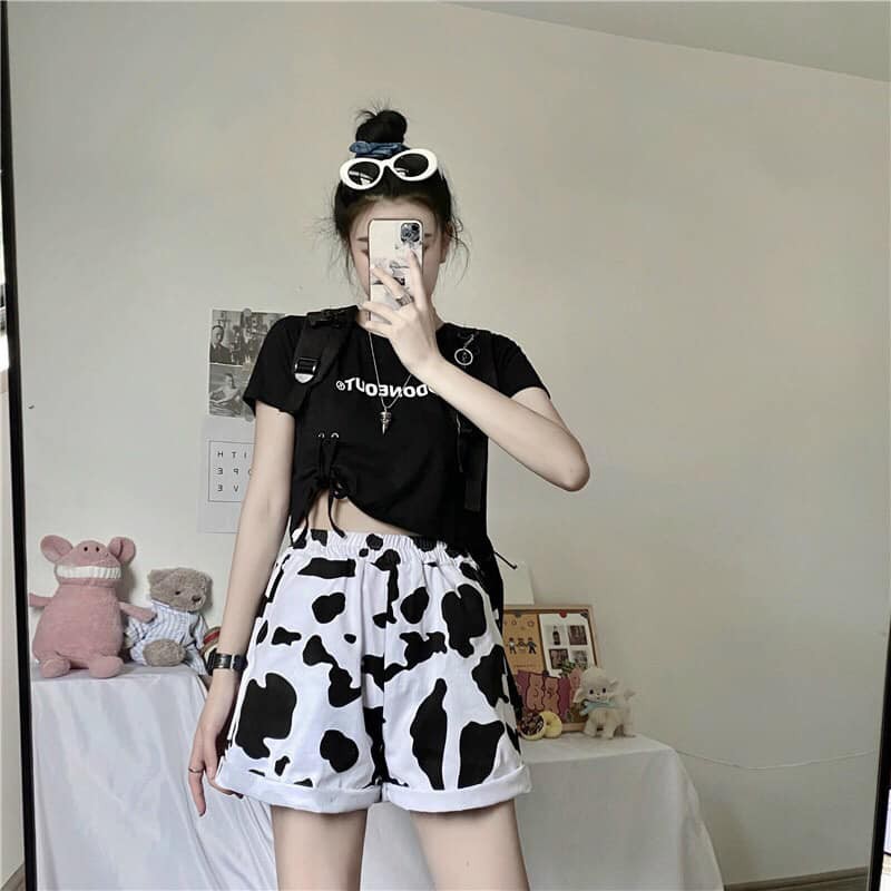 Quần sooc đùi bò sữa siêu hot trend đẹp chuẩn ảnh