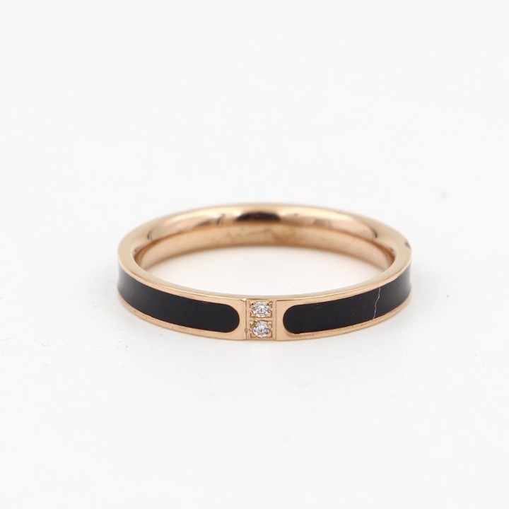 Nhẫn Nữ Màu Đen Đính 2 Viên Đá Chìm Titan Không Rỉ TT 1079