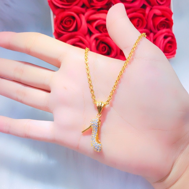 Dây chuyền nữ mặt chiếc giày cao gót dát vàng 18k