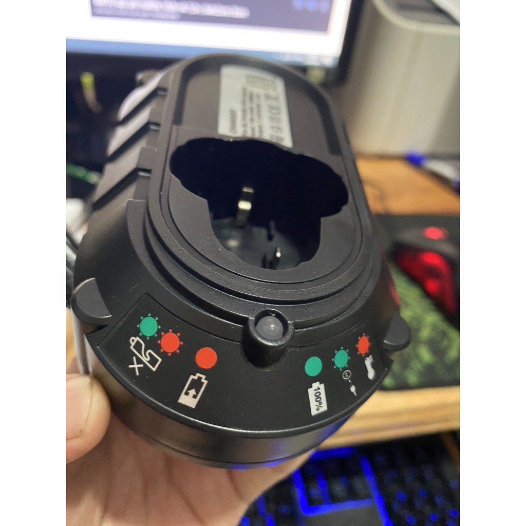 Pin Makita BL1030 10.8V- 12V Li-ion nhận sạc zin. BN.