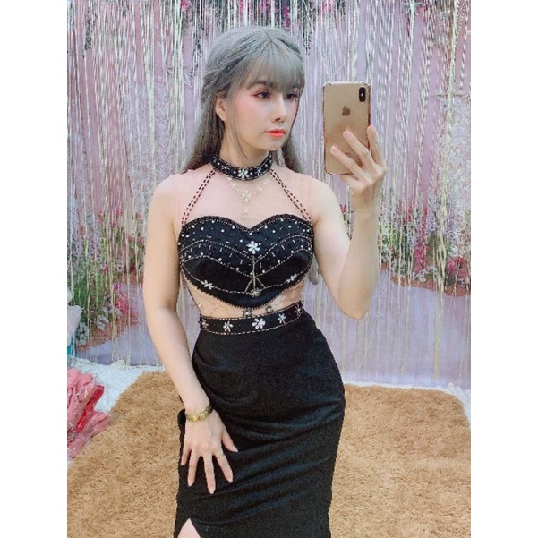 Đầm body da hôi sẻ tà đính cươm hinh thât