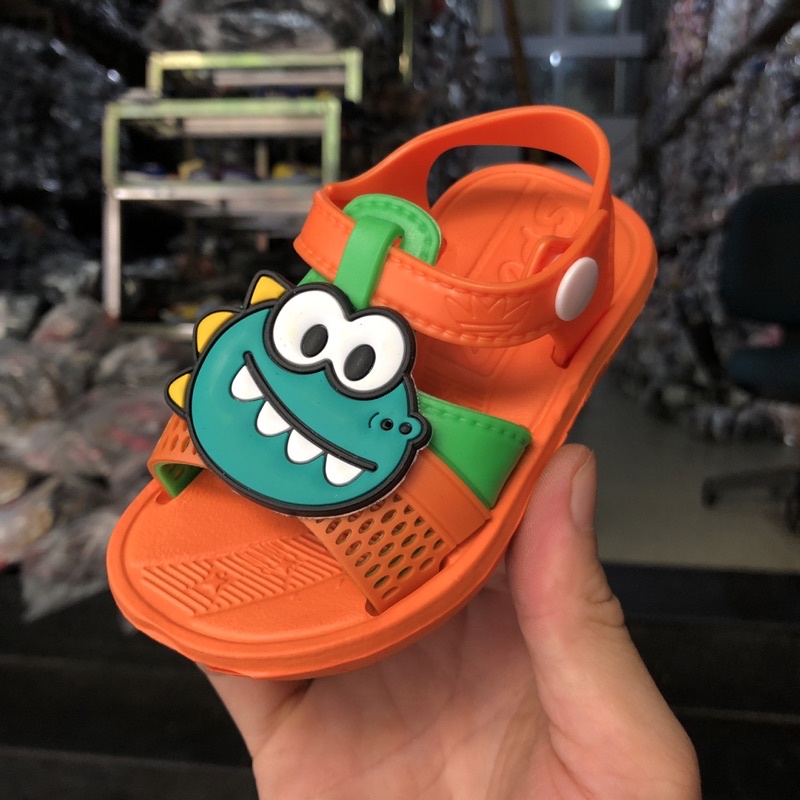 Dép Sandal Quai Hậu Cho Bé Trai Và Bé Gái Tập Đi Hình Khủng Long, Chất Siêu Nhẹ Eva Mềm 7737