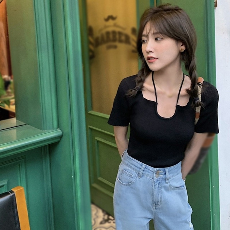 Áo thun nữ ngắn tay kiểu cổ yếm họa tiết kẻ sọc thời trang