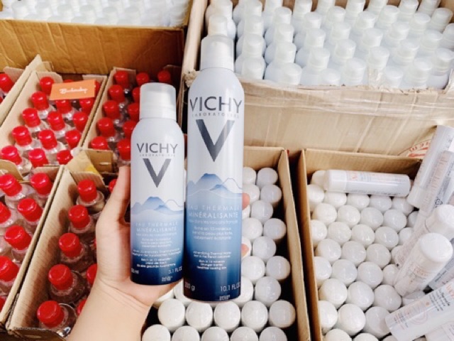 Xịt khoáng dưỡng da Vichy Mineralizing Thermal Water 300ml