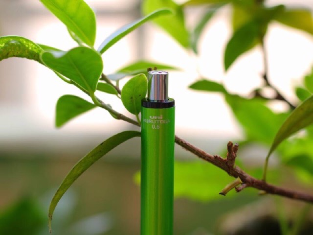 Bút Chì Kim Uni Kuru Toga Advance M5-559 - Xoay ngòi tự động - Màu Xanh Lá - 0.5mm
