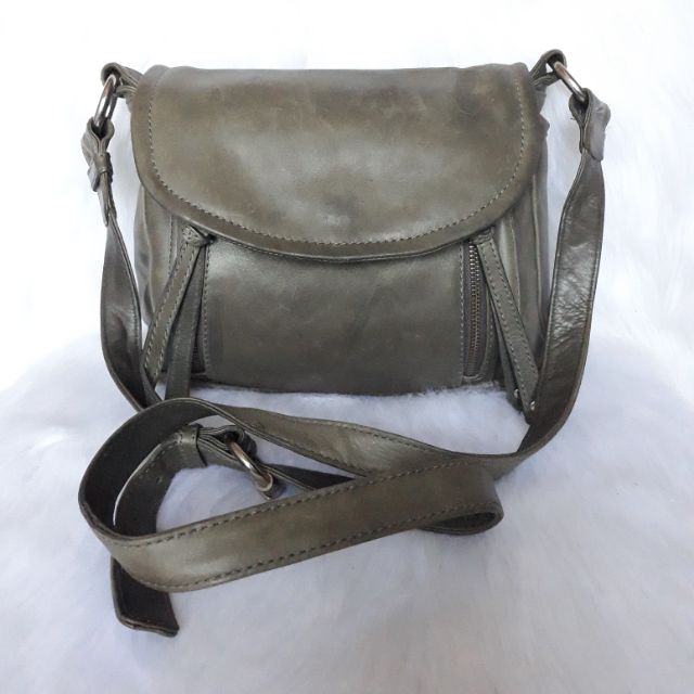 Túi đeo chéo da bò