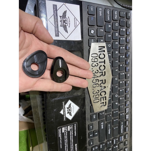 Pat nhôm cnc dùng gắn xi nhan độ cho Xsr155