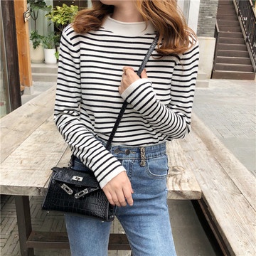 Áo sweater cổ cao tay dài dáng vừa vặn kẻ sọc kiểu Hàn Quốc cho nữ