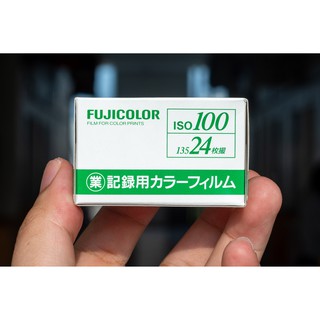 Film Fuji 100 nội địa (Indate 12/2022 - 24 kiểu)