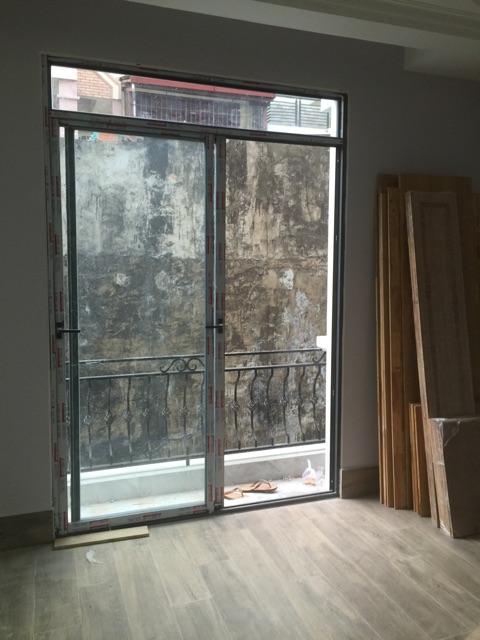 Cửa nhôm xingfa tem đỏ và xingfa việt nam