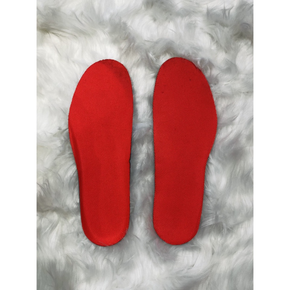 LÓT GIÀY THỂ THAO