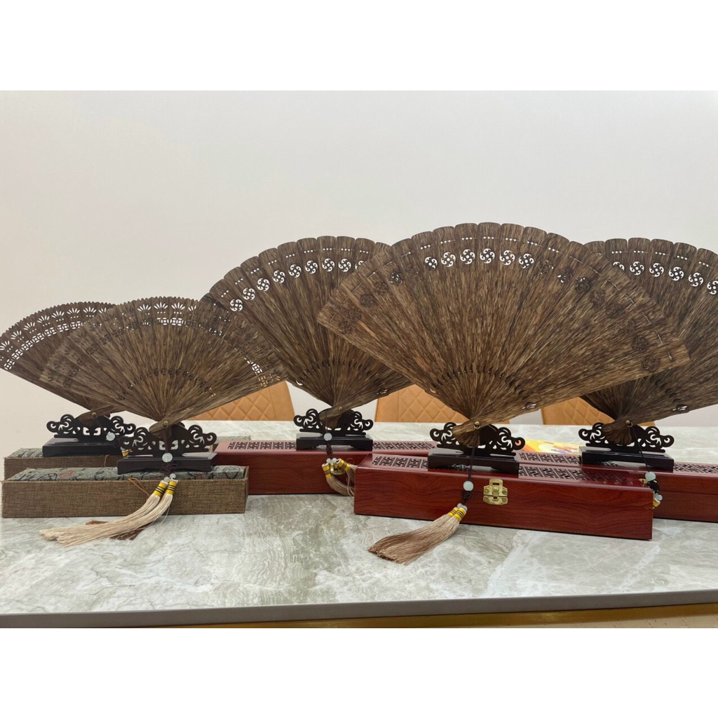 QUẠT TRAM HƯƠNG PHONG THUỶ - QUẠT TRẦM HƯƠNG PHONG THUỶ