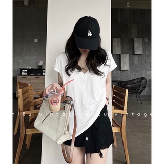 Áo phông trơn cổ tim