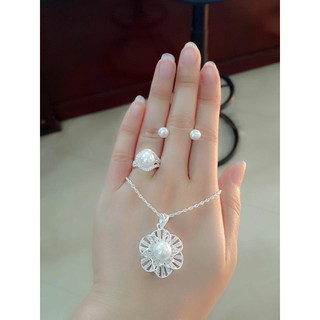 Bộ trang sức ngọc trai thanh thoát