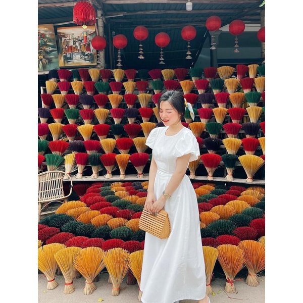 Váy trắng hở lưng đan dây lưng, váy maxi trắng