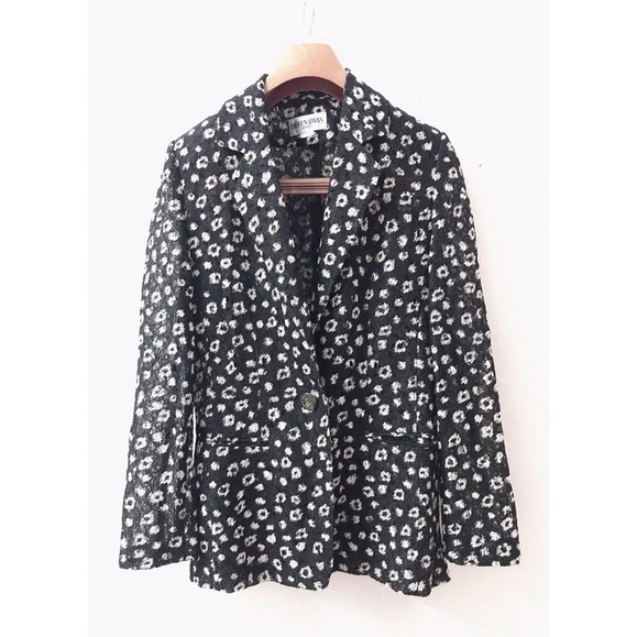 Áo blazer ren HWAN
