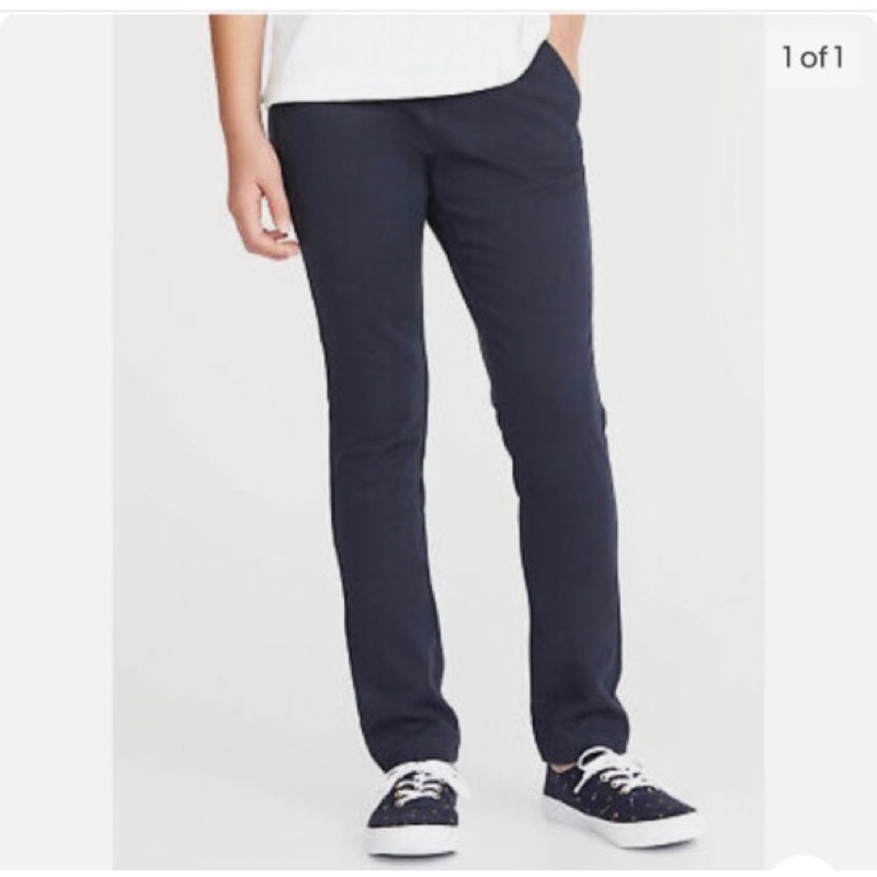 Quần kaki cúc bấm Old Navy