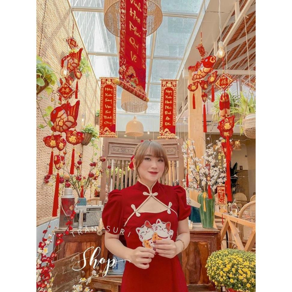 Đầm Đỏ Cổ Tàu, Sườn Xám Cách Tân Cut Out Viền Ngực Xẻ Đùi Phối Cúc Tàu Trang Trí Thời Trang Xuân Xinh Xắn. | BigBuy360 - bigbuy360.vn