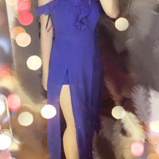 Đầm tiec dài
