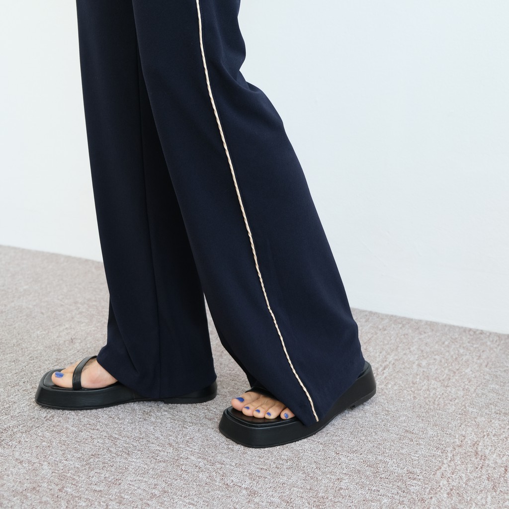 Piping training pants - quần dài viền hông
