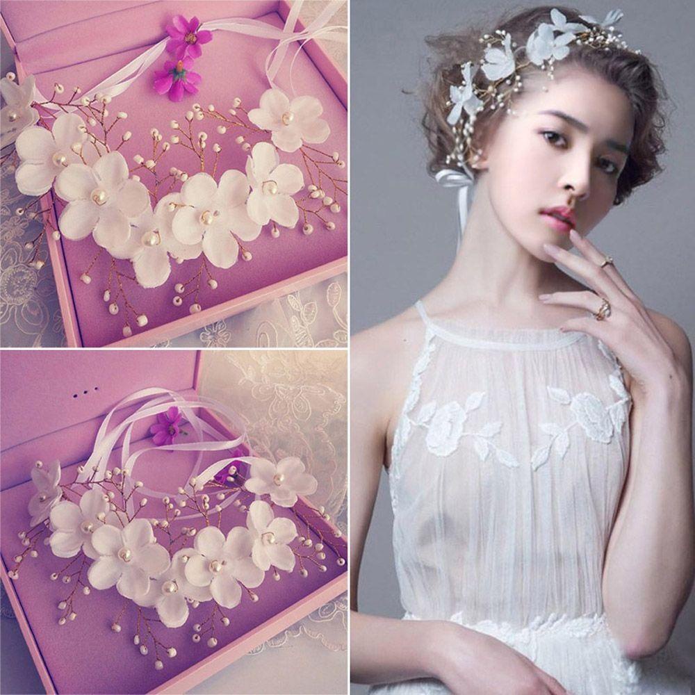 Băng Đô Cài Tóc Hình Vương Miện Họa Tiết Hoa Màu Trắng Dành Cho Cô Dâu