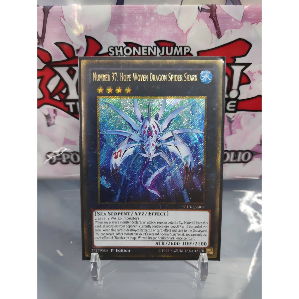 Lá bài thẻ bài Yugioh Number 37 Hope Woven Dragon Spider Shark - Gold Secret Rare - Tặng bọc bài nhựa bảo quản