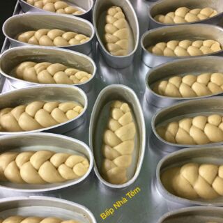 Khuôn oval bánh mỳ hoa cúc