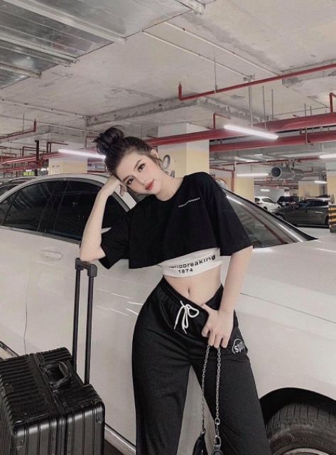 Sét Áo croptop và quần ống túm thể thao
