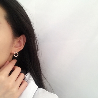 Bông tai tròn nhỏ đính đá