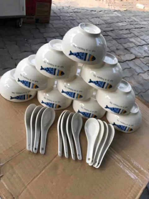Bộ 4 chén - 4 muỗng có hộp full box,hoa văn cực xinh, đẹp và chất lượng.