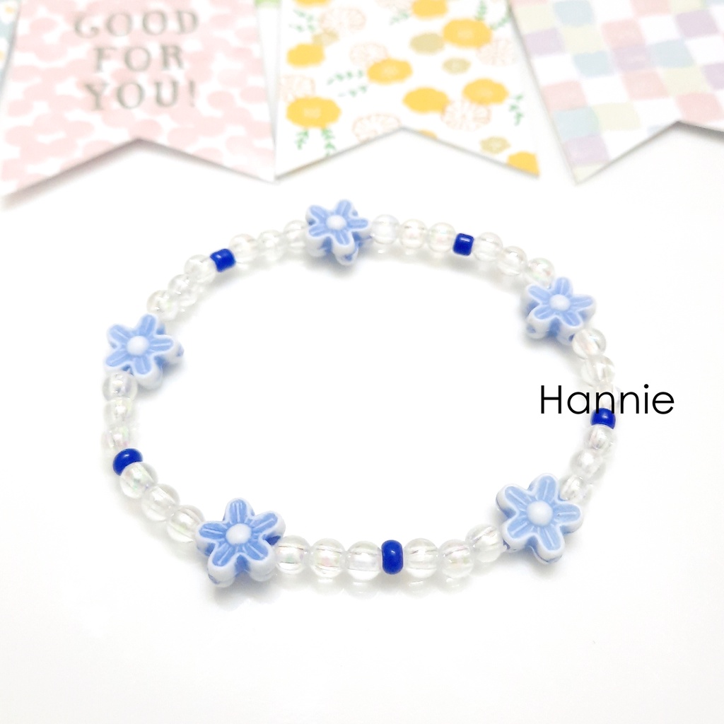 Vòng tay hạt hologram charm hoa handmade đơn giản (Đỏ/Hồng/Tím/Vàng/Cam/Xanh lá/Xanh biển)