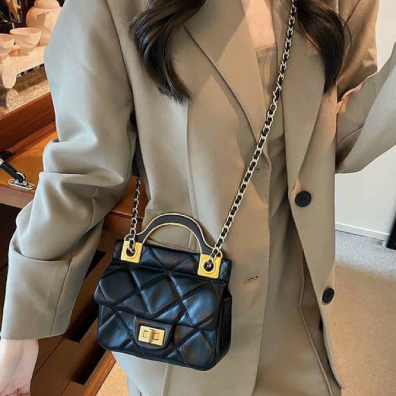 Túi Vân Ô trám khoá xoay có quai cầm chất da mềm zize 15 chuẩn đẹp