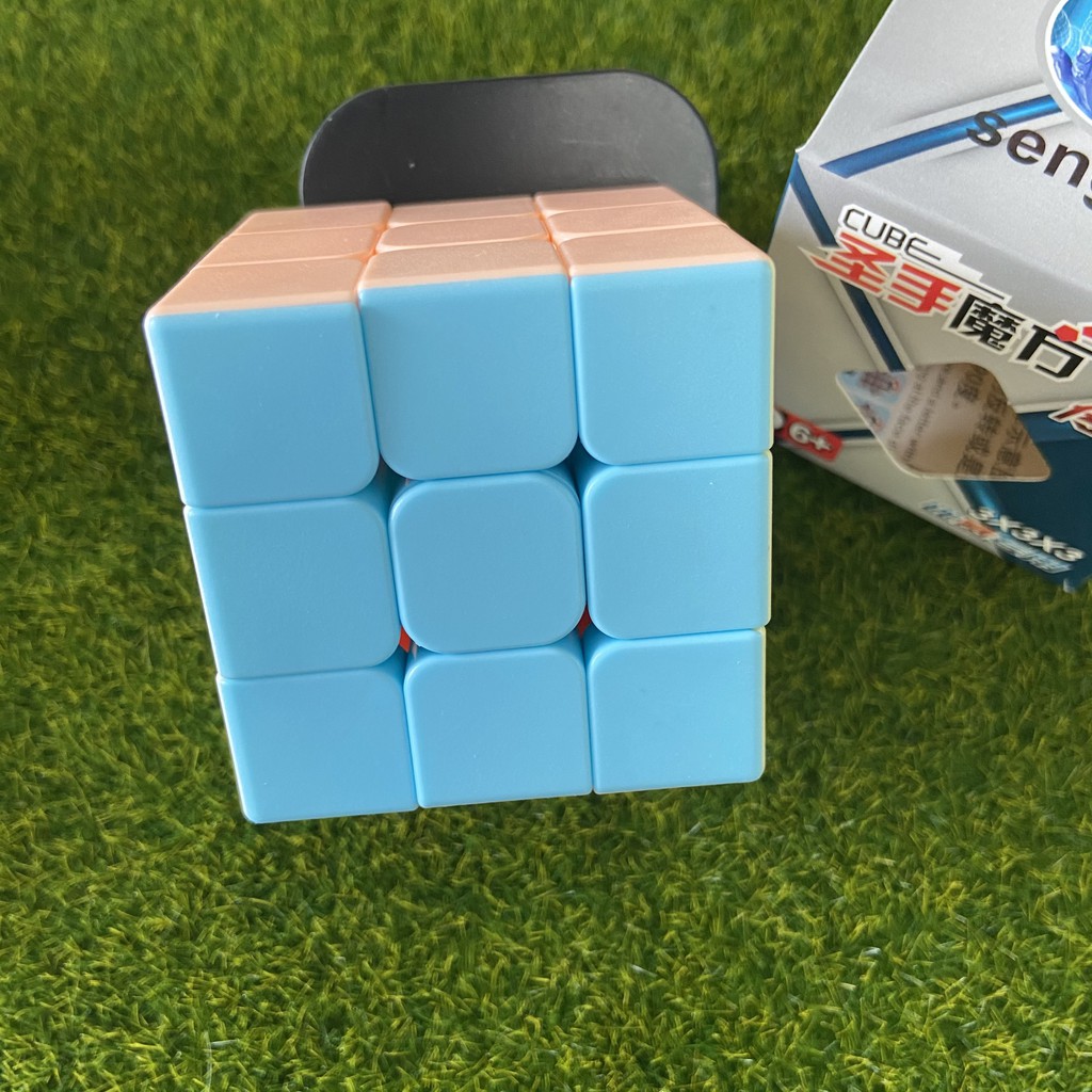 Đồ chơi thông minh Rubik nhiều loại