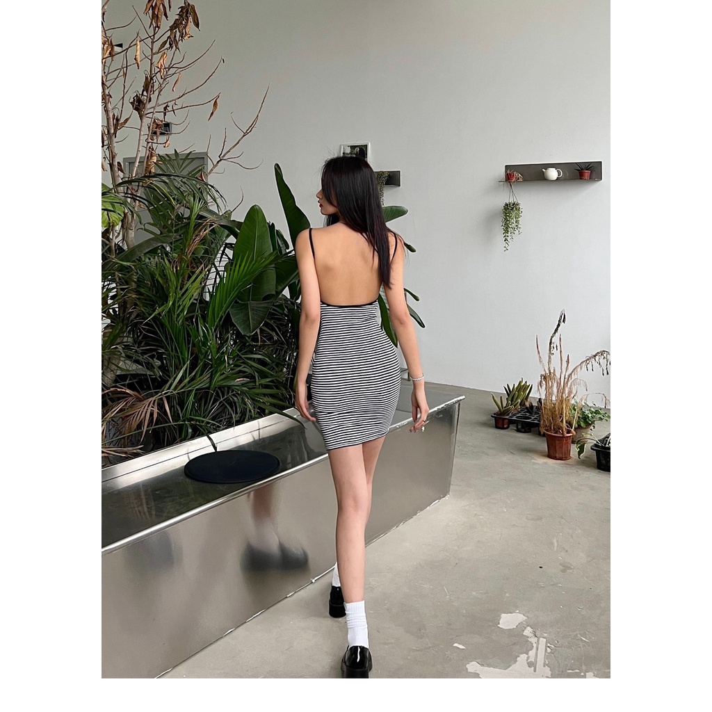 Váy 2 Dây Body Hở Lưng Sọc Ngang Kèm Khoác LSEOUL V1346 Tôn Dáng Quyến Rũ Năng Động