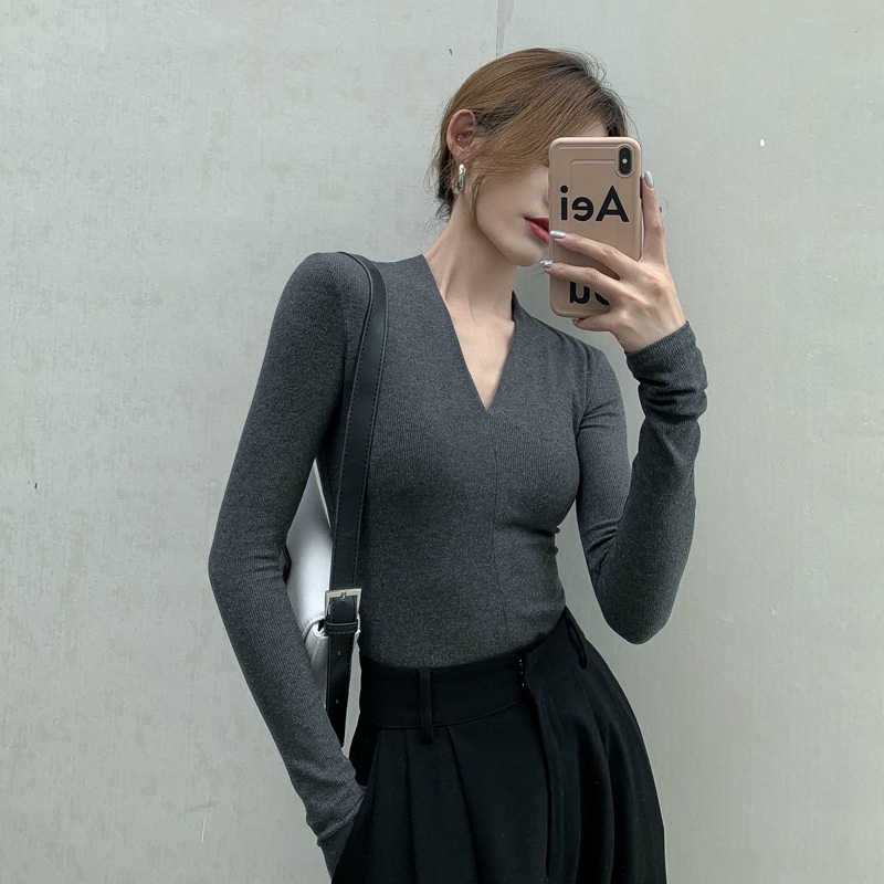 QKOOLE  Áo Dệt Kim Tay Dài Cổ Chữ V Màu Sắc Đơn Giản Phong Cách Hàn Quốc