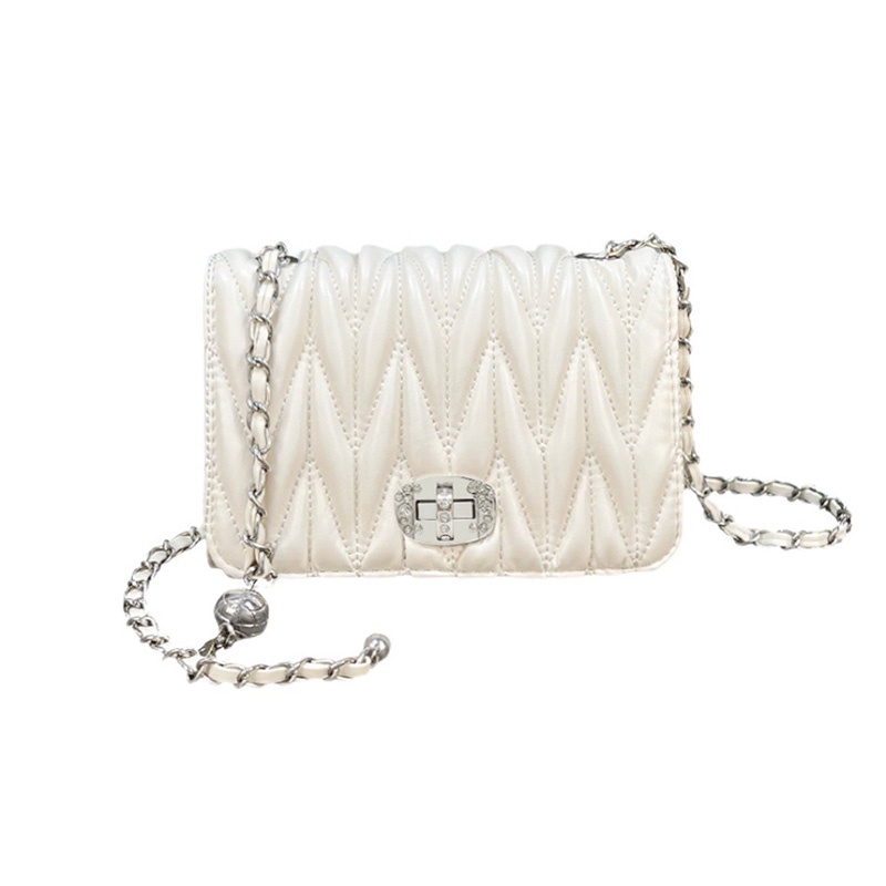 Túi xách IELGY màu trắng đính đá phối dây xích phong cách thời trang