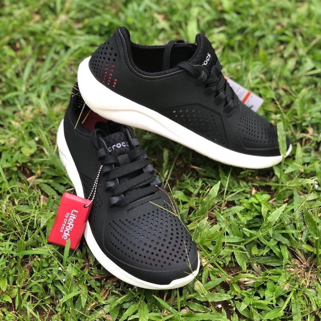 Giày Nhựa Nam Buộc Dây - Siêu Chống Thấm Nước, Chống Trơn, Giày Xuất Xịn Nam Nữ Màu Đen Tuyền Literide Pacer