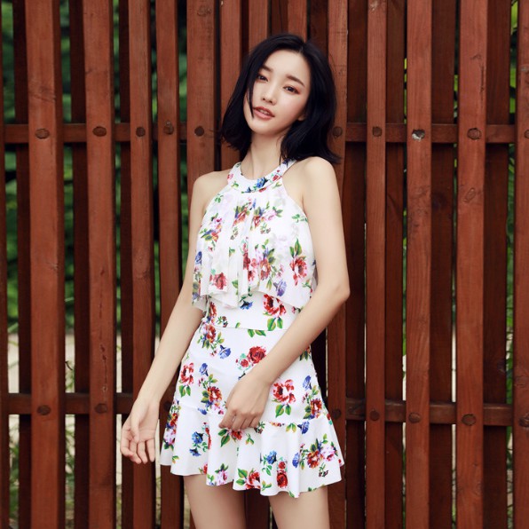 CÓ SẴN bộ đồ bơi nữ liền thân cổ yếm họa tiết hoa hồng đẹp