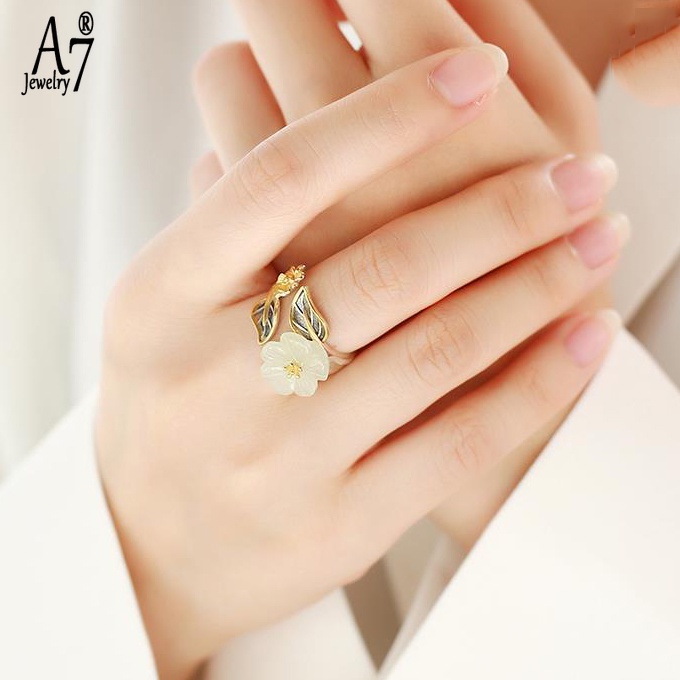 Nhẫn Đeo Tay A7 Đính Đá Ngọc Bích Màu Trắng Hình Hoa Mận