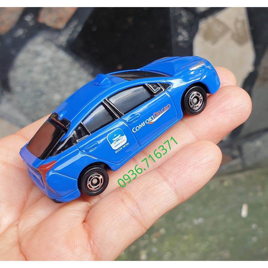 Mô hình xe T a x i Comfort mở được cốp sau tomica Nhật Bản