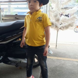 Quần jean cho bé body 200k
