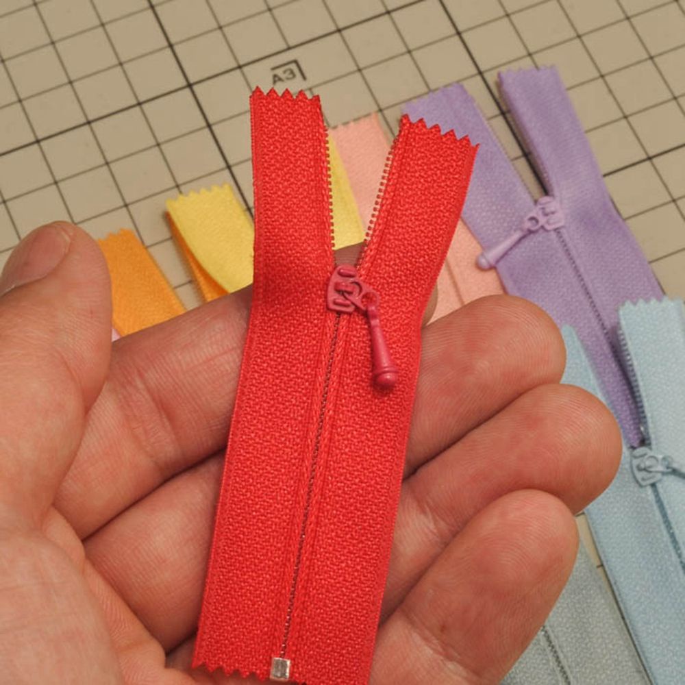 Set 5 Khóa Kéo Mini 5cm Chất Lượng Cao Dùng Để Trang Trí Quần Áo Búp Bê Diy 20 Màu Sắc