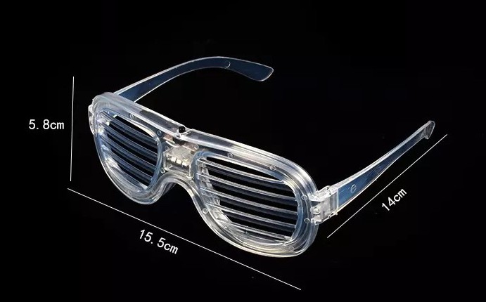 Mắt kính có đèn Led phát sáng độc đáo