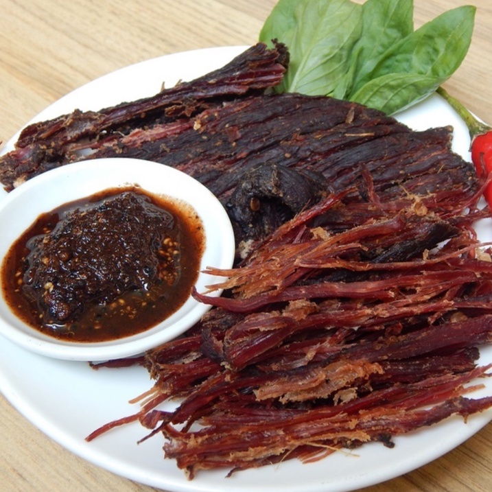Thịt Trâu Gác Bếp Tây Bắc - Tặng Chẩm Chéo - Nhớ Bếp | BigBuy360 - bigbuy360.vn
