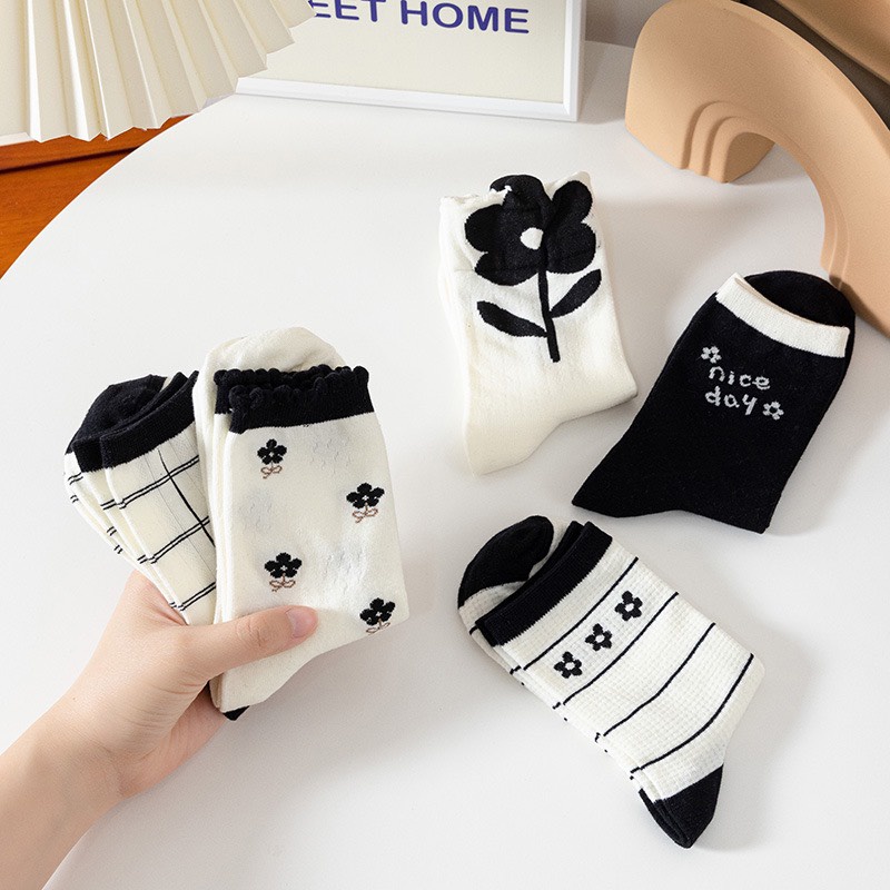 TL120 Tất vớ nữ cổ cao tông trắng đen hoa nice day tiểu thư