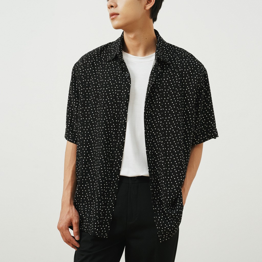Áo Sơ Mi Cộc Tay Cổ Đức Nam Hoạ Tiết Chấm Bi UNICUS Ador Shirt | BigBuy360 - bigbuy360.vn