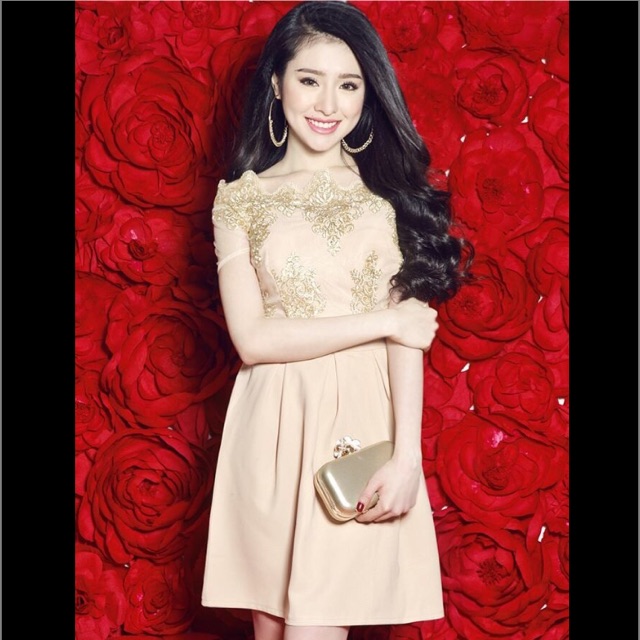 ĐẦM XÒE PHỐI REN